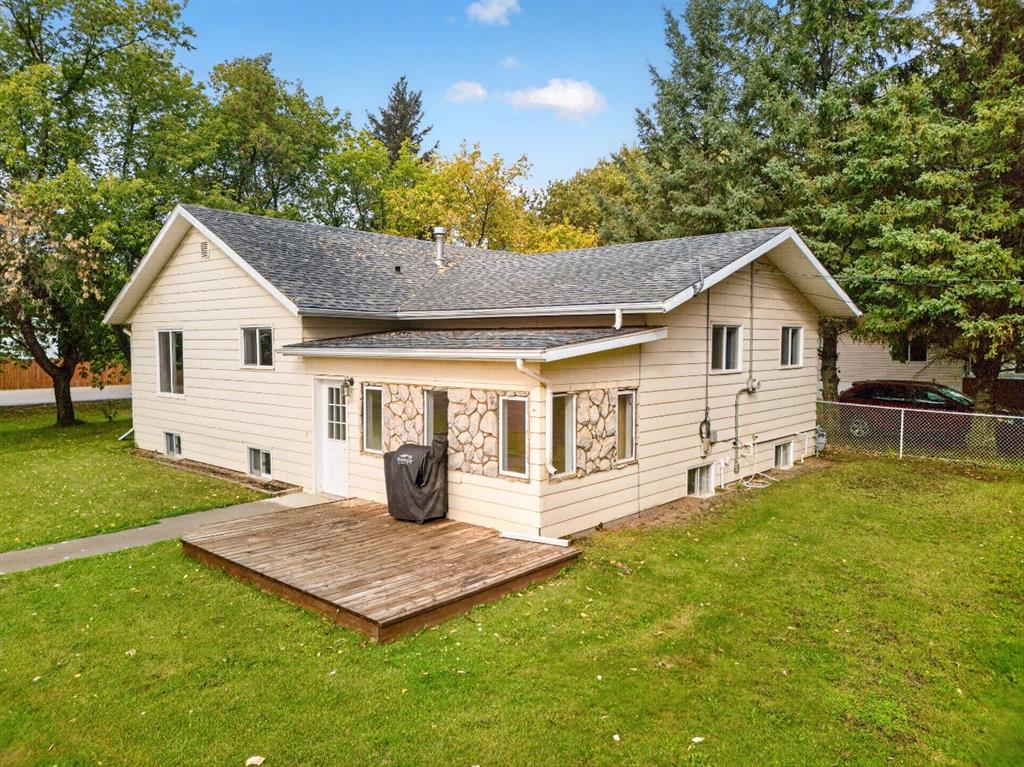 Third View of 10105 104 Street , NONE, La Crete, Alberta, T0H2H0