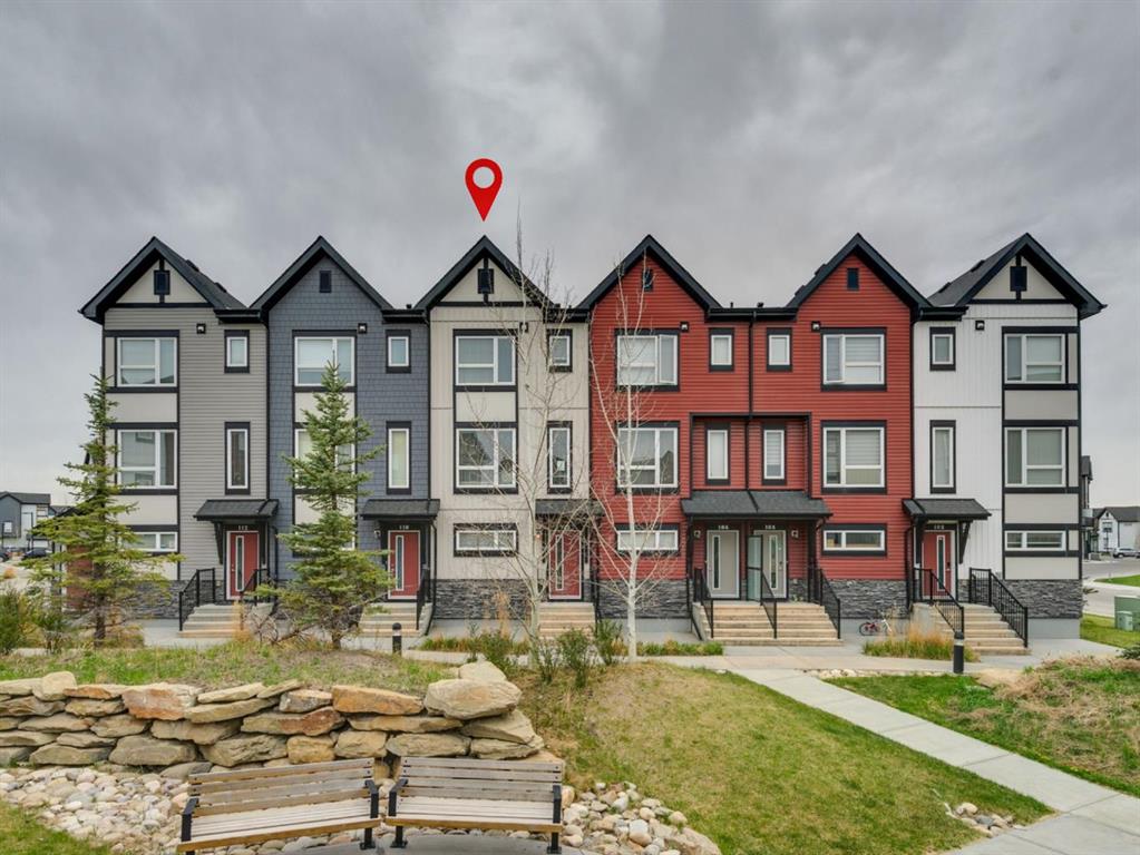 108, 11 Evanscrest Mews NW, A2344363, Alberta,