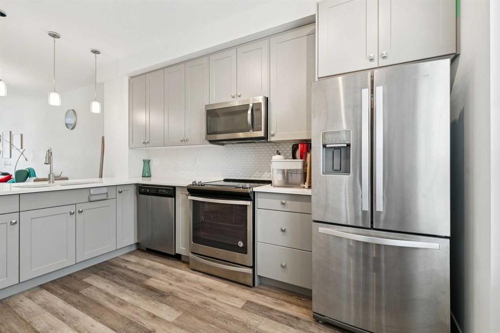 Fifth View of 108, 11 Evanscrest Mews NW, Evanston, Calgary, Alberta, T3P 0Y1