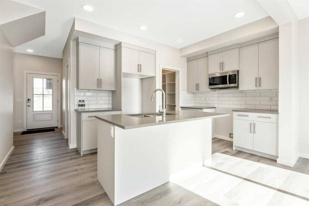 Third View of 382 Heritage Boulevard , Heritage Hills, Cochrane, Alberta, T4C0L3