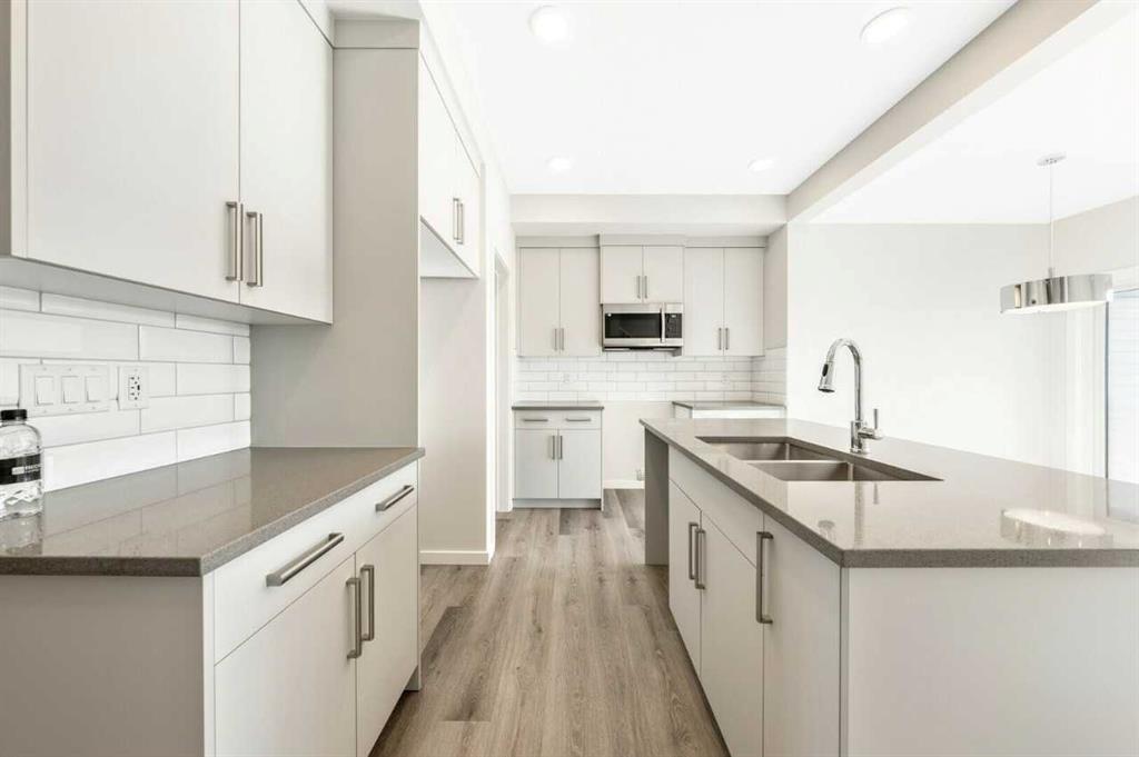 Fourth View of 382 Heritage Boulevard , Heritage Hills, Cochrane, Alberta, T4C0L3