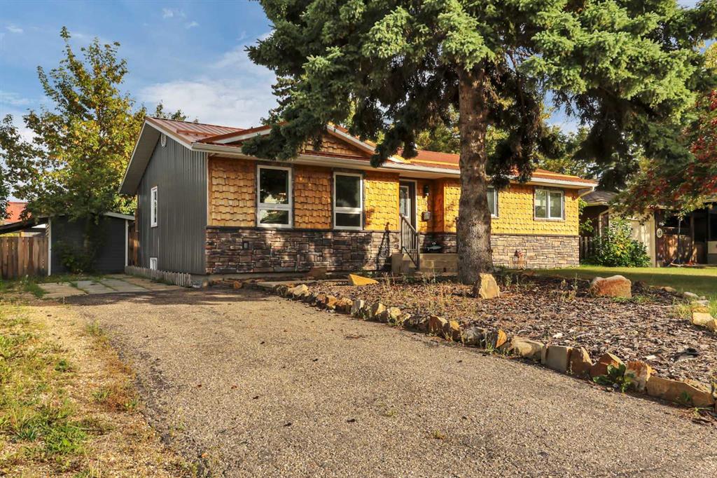 Third View of 70 Sherwood Crescent , Sunnybrook, Red Deer, Alberta, T4N 0A6