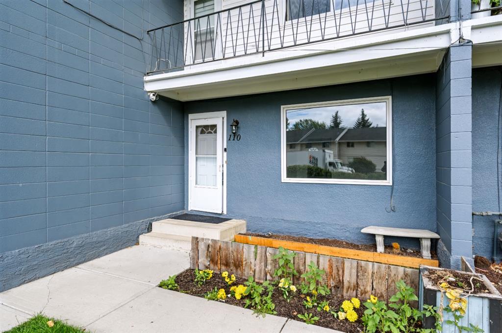 Third View of 110, 2211 19 Street NE, Vista Heights, Calgary, Alberta, T2E 4Y5