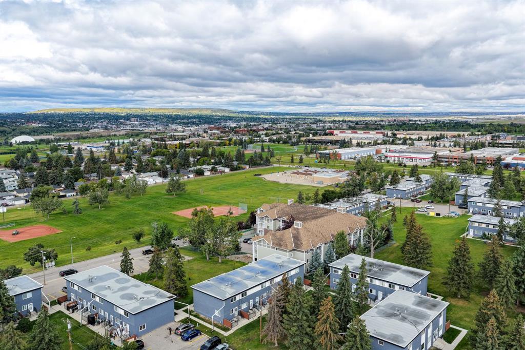 Fourth View of 110, 2211 19 Street NE, Vista Heights, Calgary, Alberta, T2E 4Y5