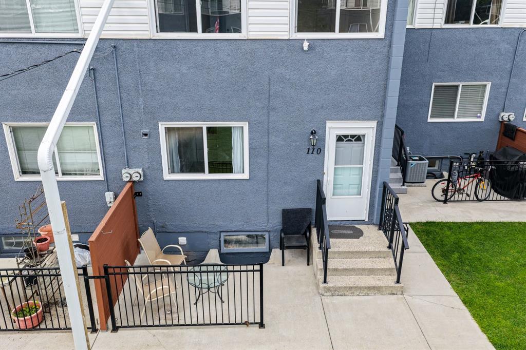 Fifth View of 110, 2211 19 Street NE, Vista Heights, Calgary, Alberta, T2E 4Y5