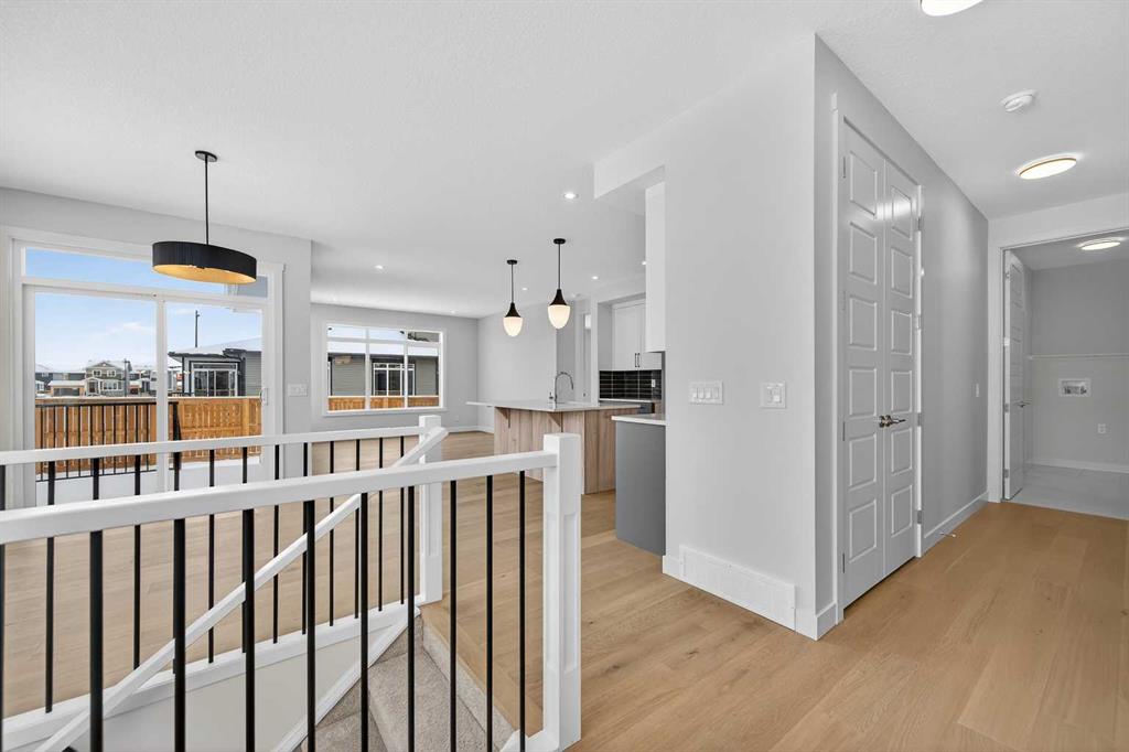 Fifth View of 131 Waterford Manor , Waterford, Chestermere, Alberta, T1X 2Z6
