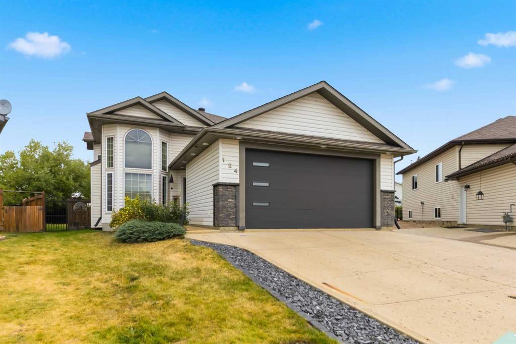 Fourth View of 124 DICKEY Bay , Timberlea, Fort McMurray, Alberta, T9K 2N3
