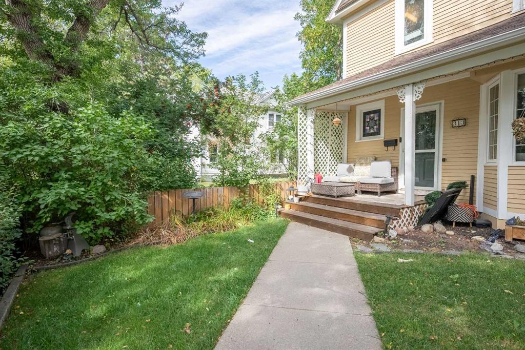 Fourth View of 313 7A Avenue S, London Road, Lethbridge, Alberta, T1J 1N3