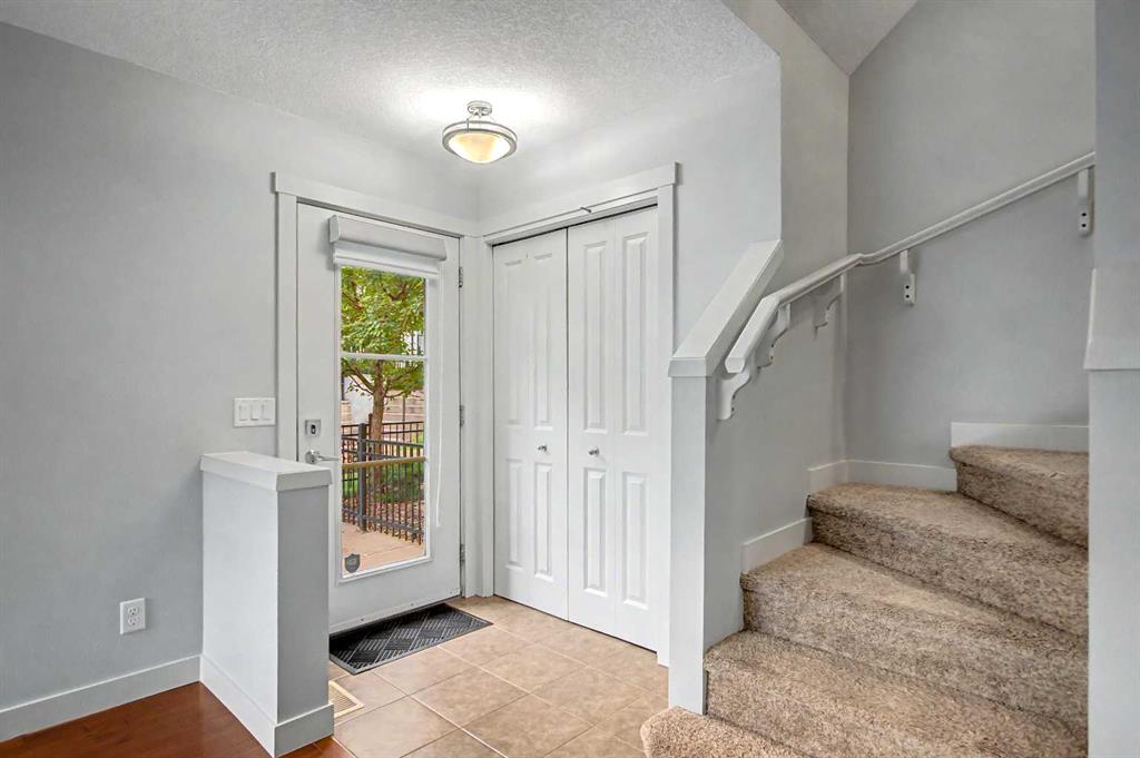Third View of 41 Aspen Hills Common SW, Aspen Woods, Calgary, Alberta, T3H 0R7
