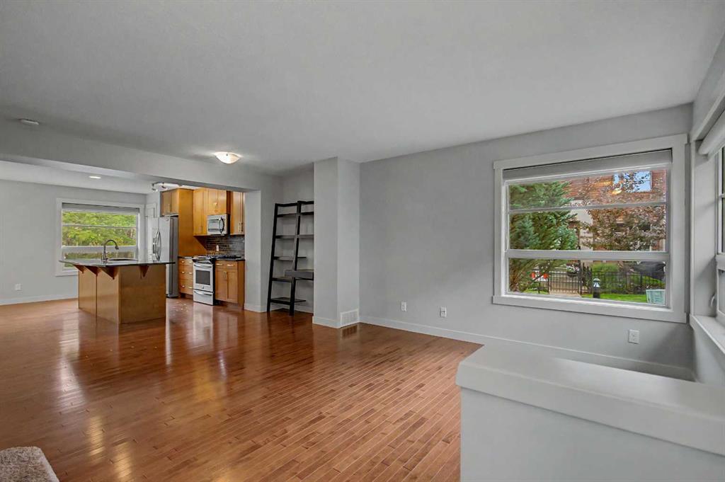 Fifth View of 41 Aspen Hills Common SW, Aspen Woods, Calgary, Alberta, T3H 0R7