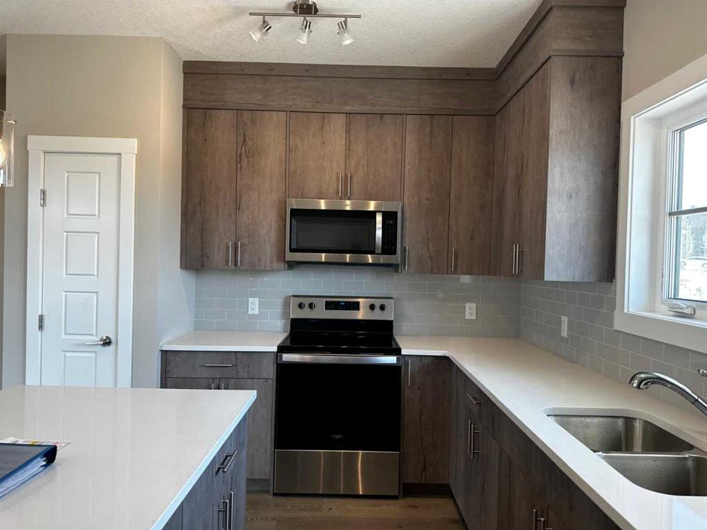 Fifth View of 102 livingston Common NE, Livingston, Calgary, Alberta, T3P1K1