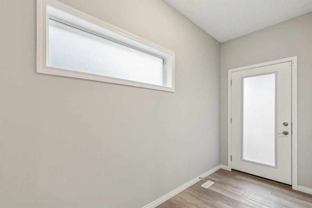 Fourth View of 1020 Chinook Gate Heath SW, Chinook Gate, Airdrie, Alberta, T4B 5C9