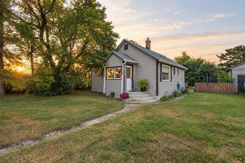 5107 Broadway Avenue , A2344722, Alberta,