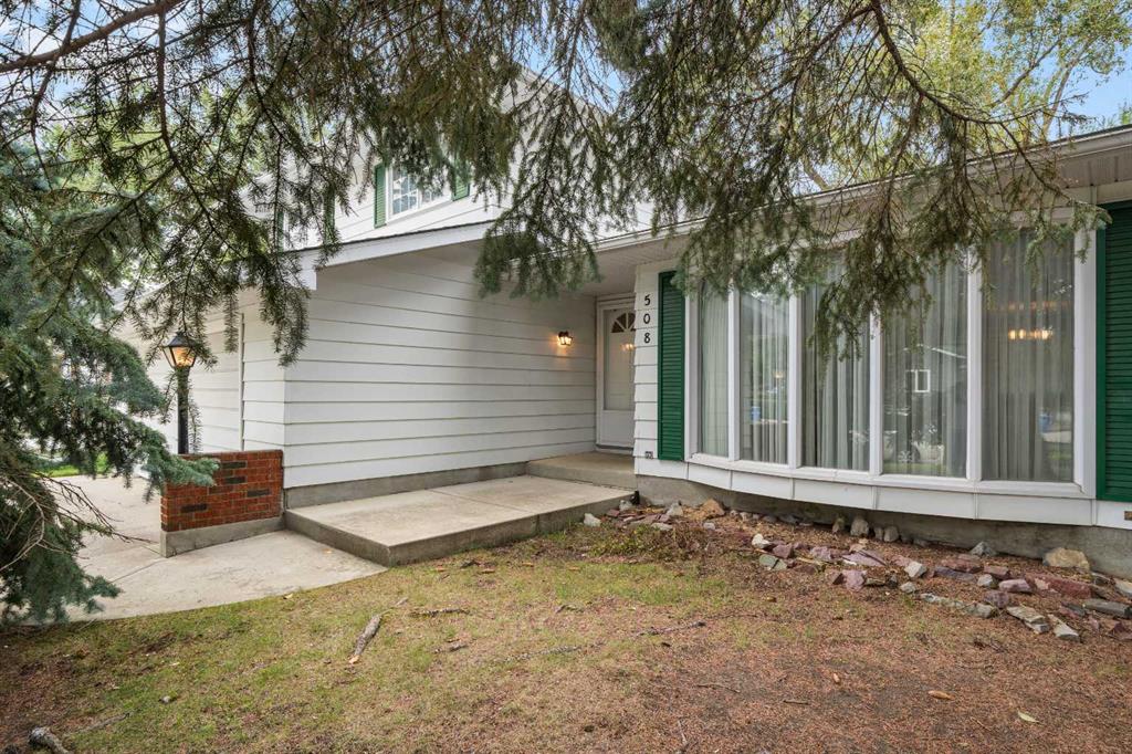 Third View of 508 Willow Brook Drive SE, Willow Park, Calgary, Alberta, T2J 1N7