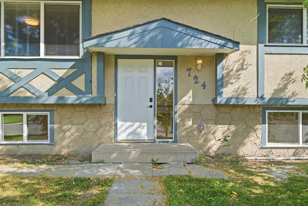 Fourth View of 724 55 Street SE, Penbrooke Meadows, Calgary, Alberta, T2A 3R8