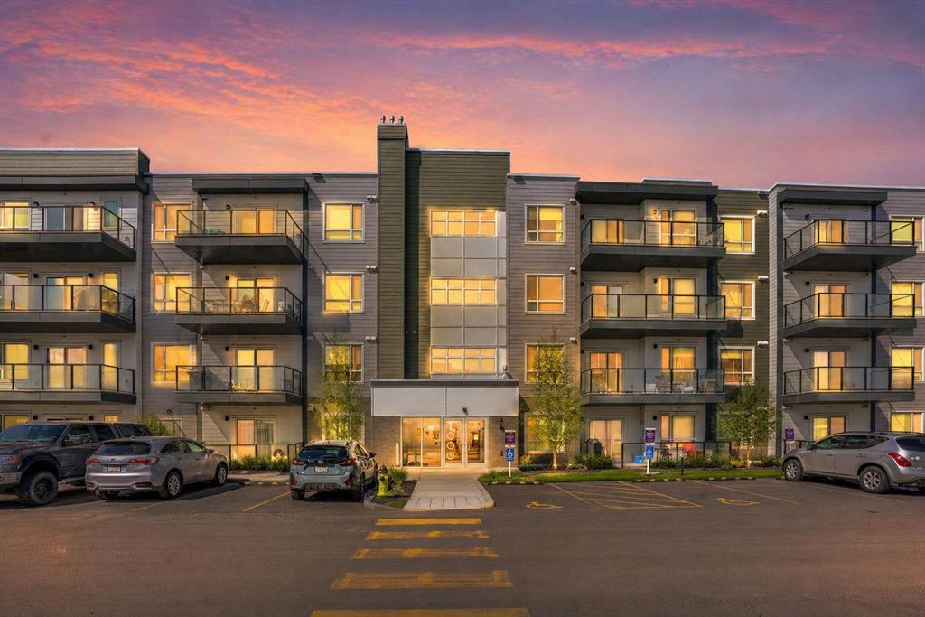 1102, 33 Carringham Gate NW, A2344845, Alberta,
