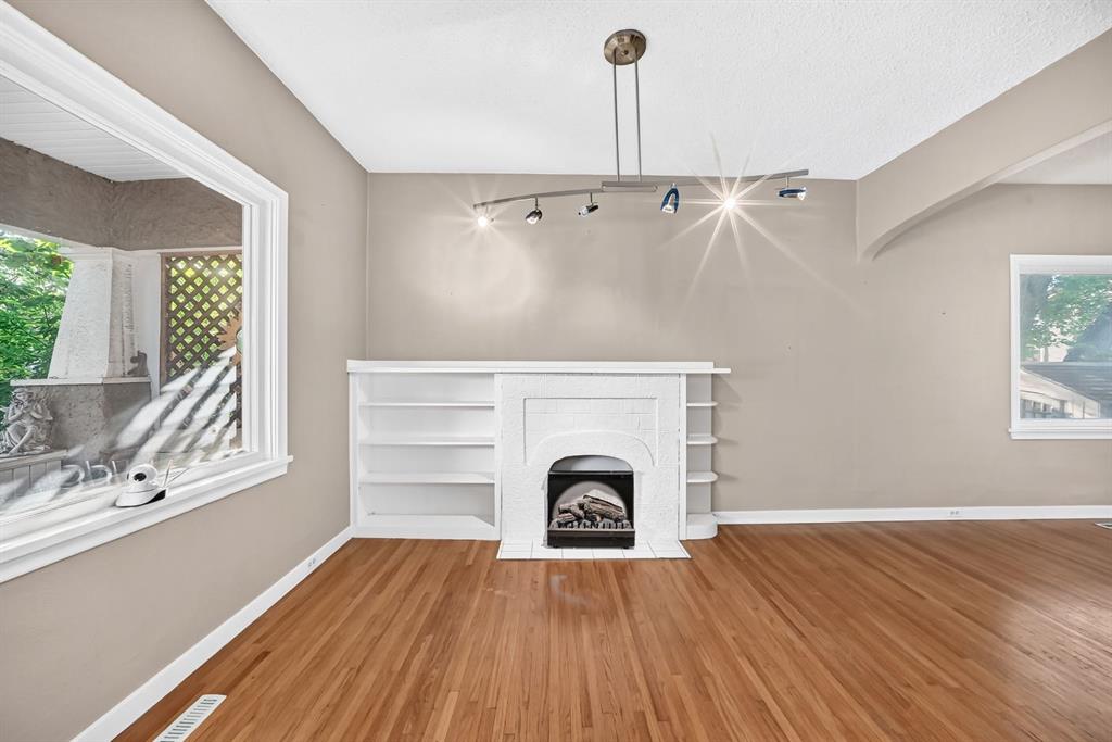 Fifth View of 466 22 Avenue NW, Mount Pleasant, Calgary, Alberta, T2M 1N3
