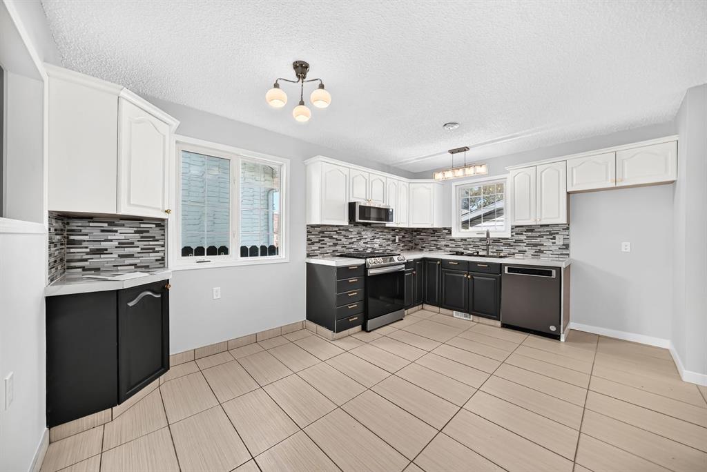 Fourth View of 16 Dovely Way SE, Dover, Calgary, Alberta, T2B 2K8