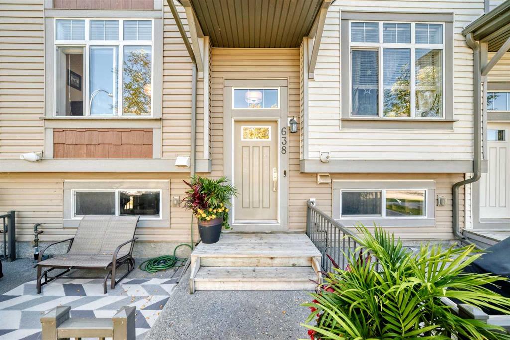 Fifth View of 638 Copperpond Boulevard SE, Copperfield, Calgary, Alberta, T2Z 5B9