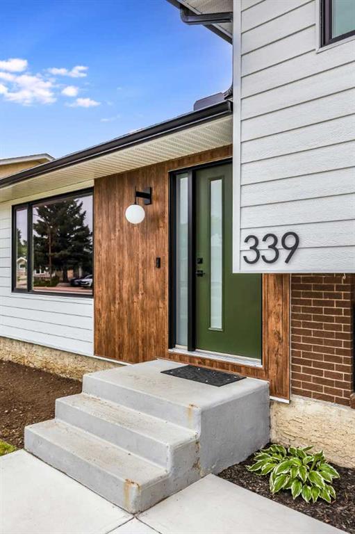 Third View of 339 19 Street NE, Northeast Crescent Heights, Medicine Hat, Alberta, T1B 1B2