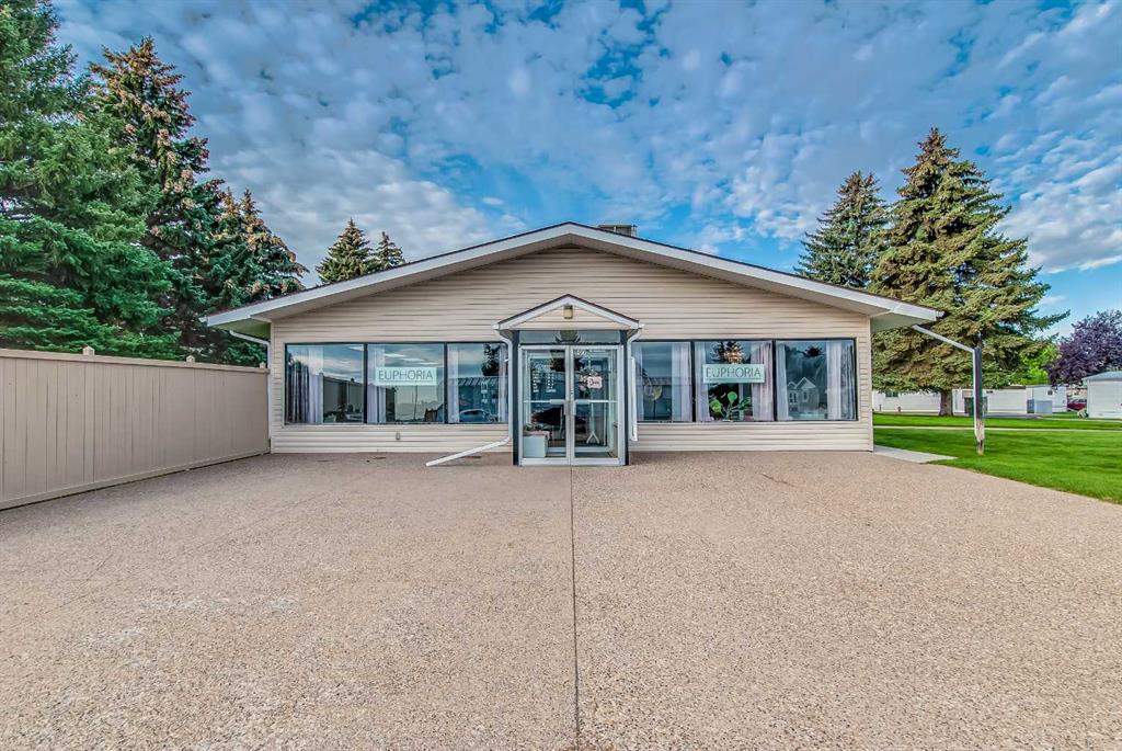 100, 2248 Southview Drive SE, A2345009, Alberta,