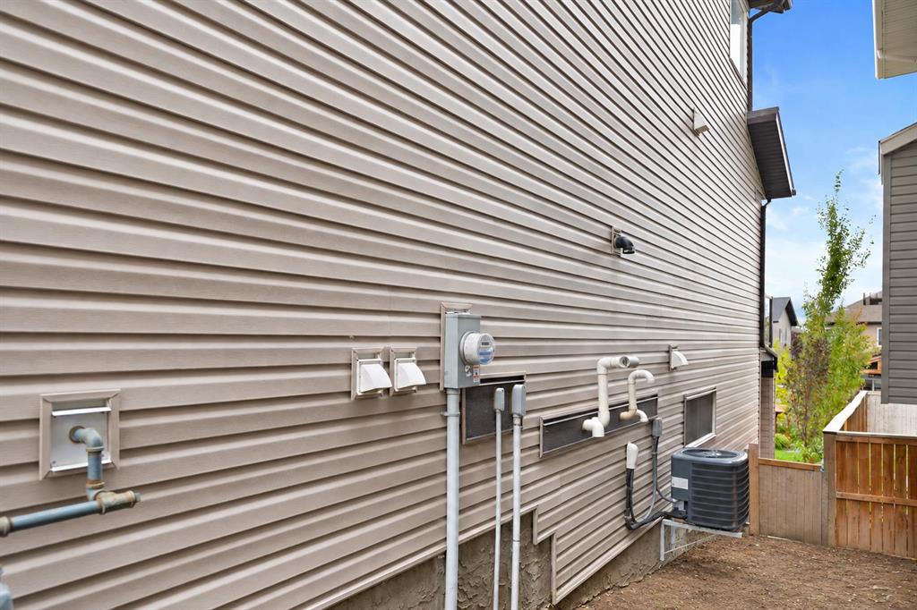 Fifth View of 205 Hillcrest Drive SW, Hillcrest, Airdrie, Alberta, T4B0Y8