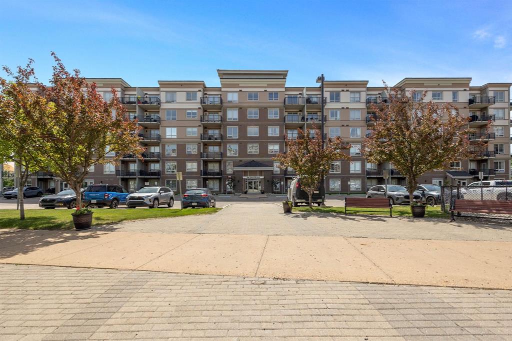 211, 136A Sandpiper Road , A2345160, Alberta,