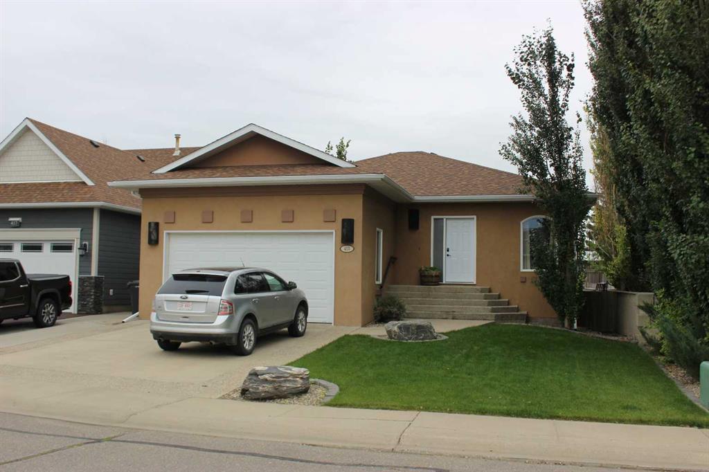 413 Willow Place , A2345161, Alberta,