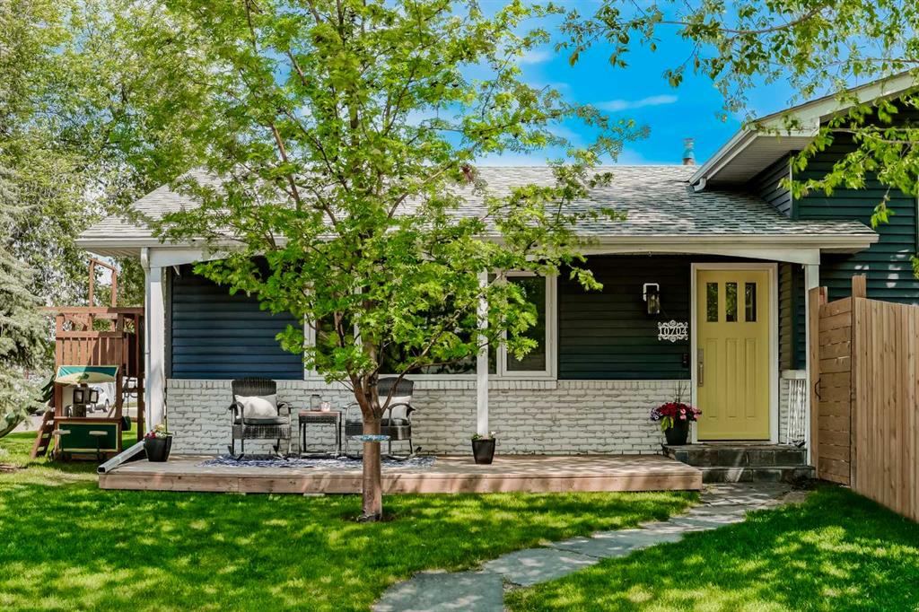 10704 Maplecrest Road SE, A2345181, Alberta,