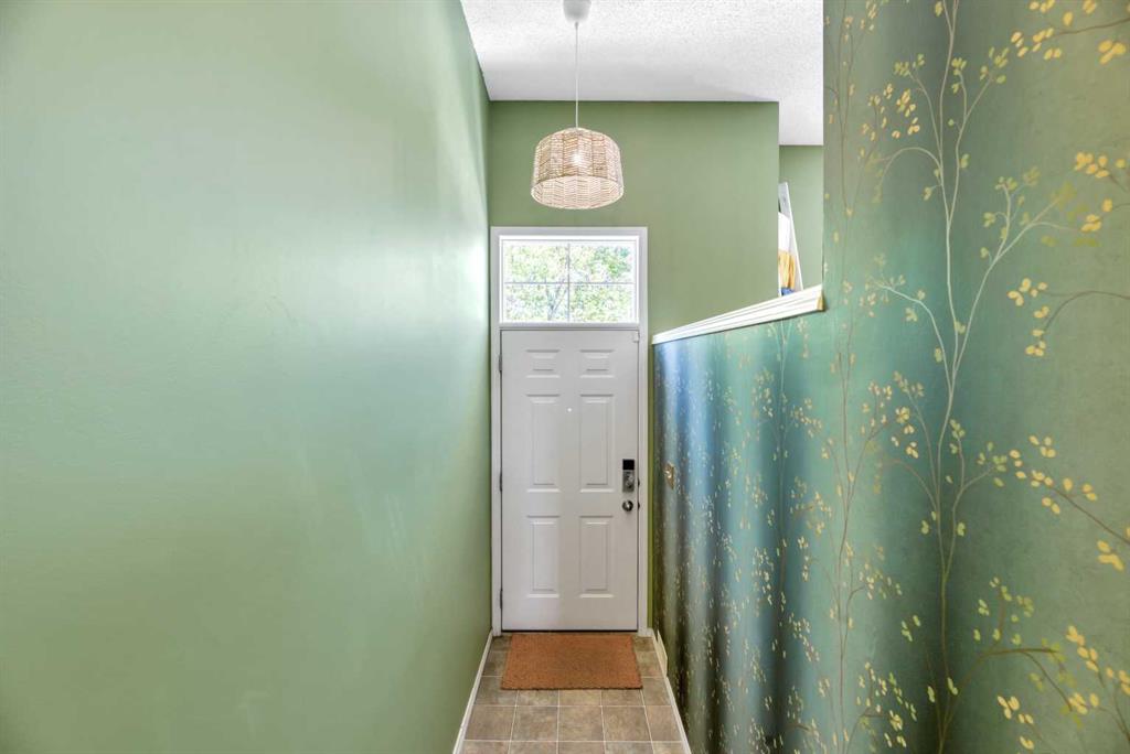 Fourth View of 101 Tuscany Springs Gardens NW, Tuscany, Calgary, Alberta, T3L 2R4