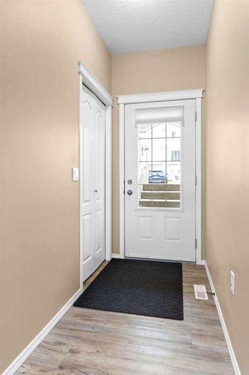 Fourth View of 94 Somerset Lane SE, Southland, Medicine Hat, Alberta, T1B0E8