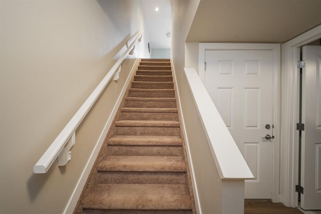 Fifth View of 181, 401 Athabasca  , Abasand, Fort McMurray, Alberta, T9J 0A1