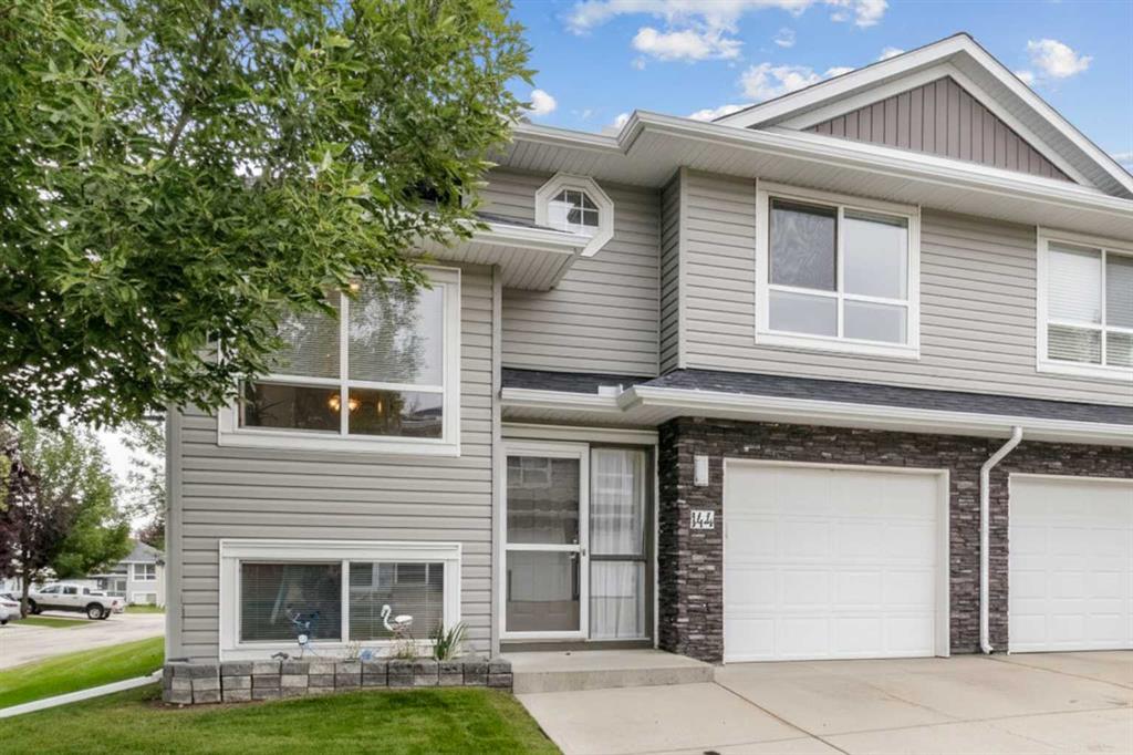 Second View of 144, 55 Fairways Drive NW, Fairways, Airdrie, Alberta, T4B2T6