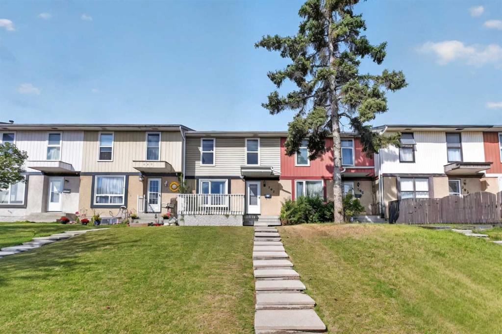 Second View of 207 Penworth Drive SE, Penbrooke Meadows, Calgary, Alberta, T2A 5E2