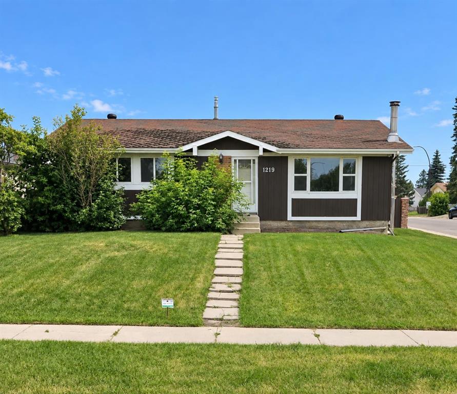Second View of 1219 68 Street NE, Marlborough Park, Calgary, Alberta, T2A 5K6