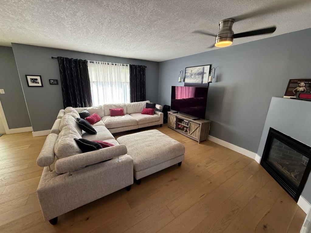 Fourth View of 140 Mackay Crescent , Hardisty, Hinton, Alberta, T7V1H1