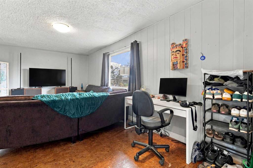 Fifth View of 7711 39 Avenue NW, Bowness, Calgary, Alberta, T3B 1X4