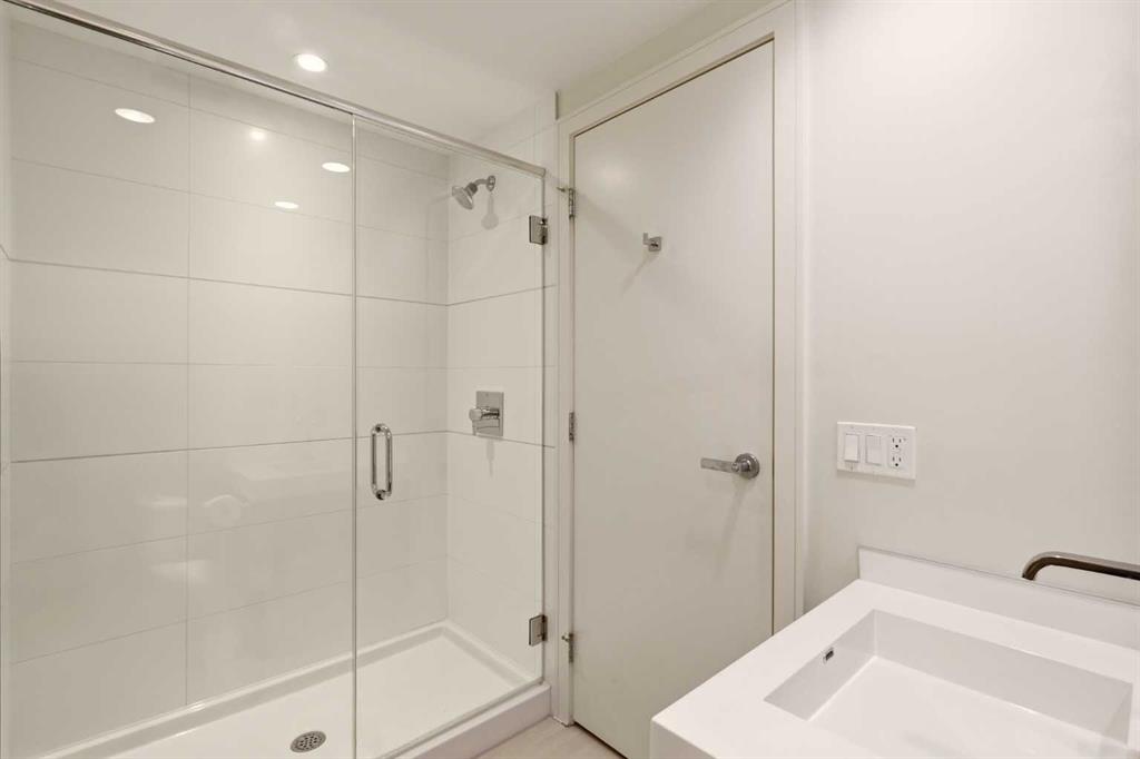 Fifth View of 544, 222 Riverfront Avenue SW, Chinatown, Calgary, Alberta, T2P 0X2