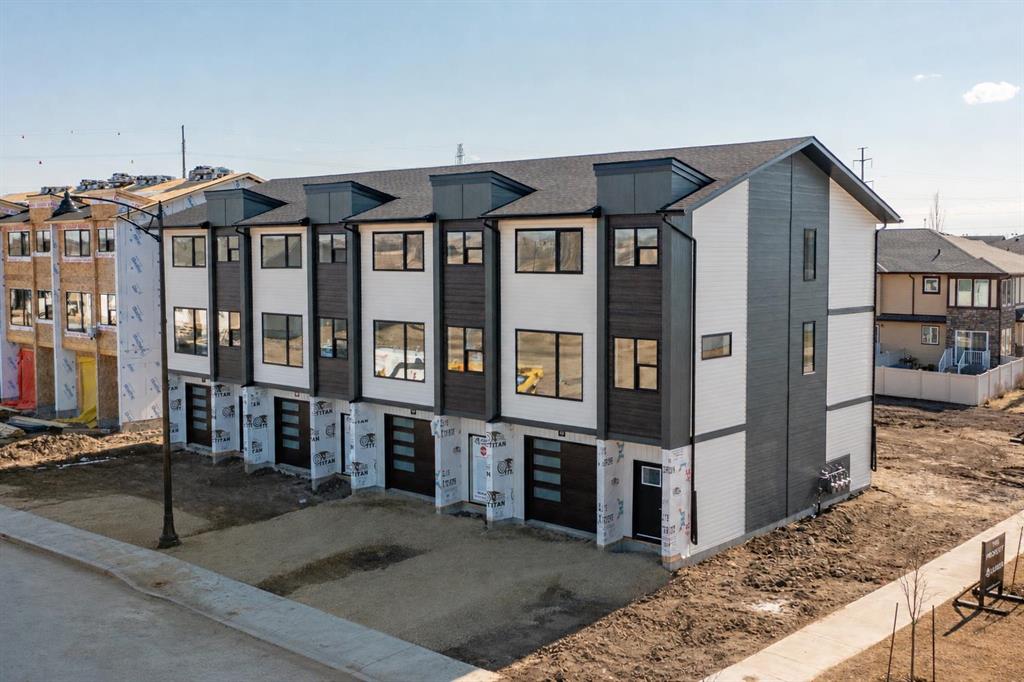 Main View of 61 Lavelle Close , Laredo, Red Deer, Alberta, T4R 0V7