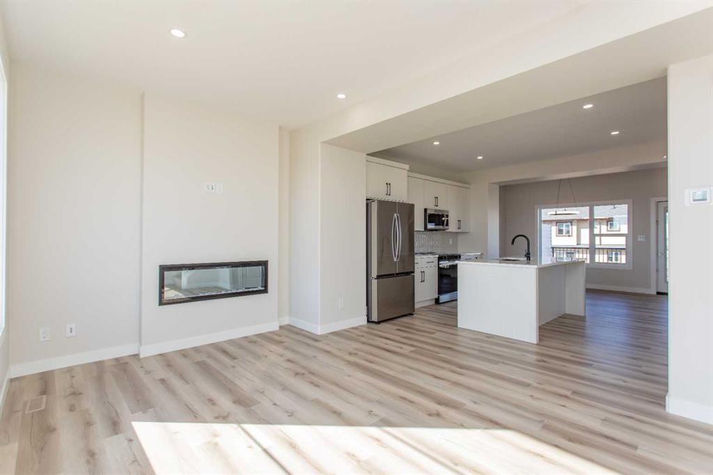 Fifth View of 61 Lavelle Close , Laredo, Red Deer, Alberta, T4R 0V7