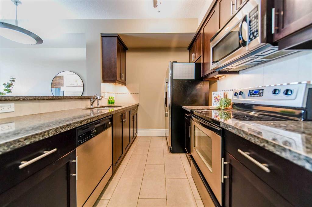 Fifth View of 208, 518 33 Street NW, Parkdale, Calgary, Alberta, T2N2W4