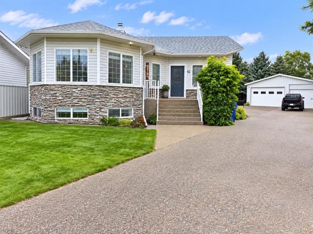 42 Staffordville Crescent N, A2345595, Alberta,