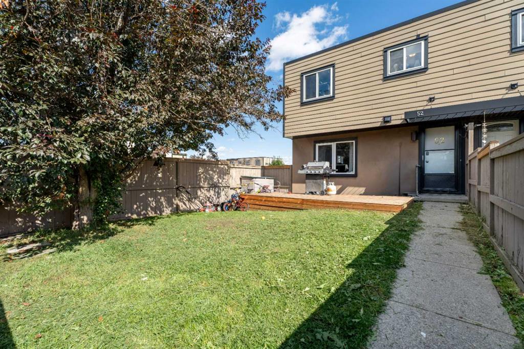 52, 3809 45 Street SW, A2345626, Alberta,