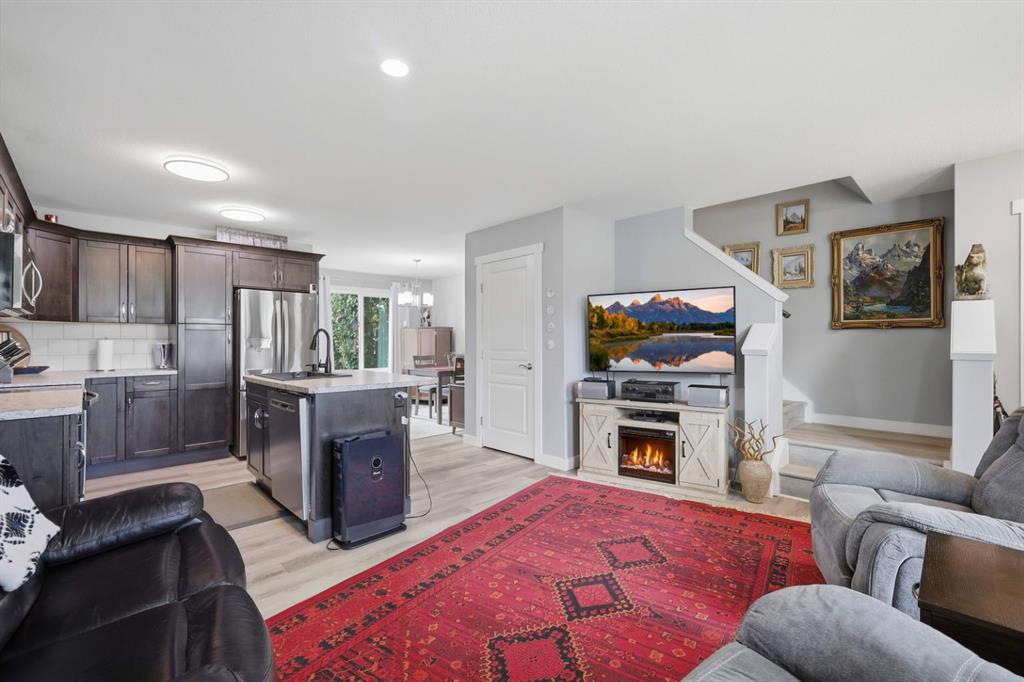 Fifth View of 14 Hawthorn Place , Hampton Pointe, Sylvan Lake, Alberta, T4S 0R8