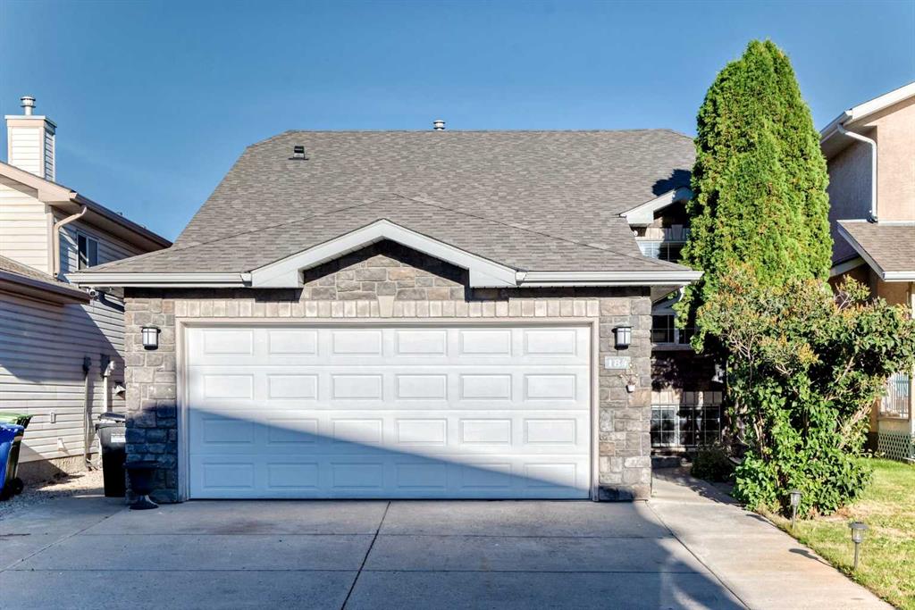 Second View of 184 Douglas Ridge Green SE, Douglasdale/Glen, Calgary, Alberta, T2Z 2T4