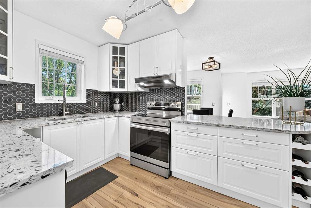 Second View of 2906, 7171 Coach Hill Road SW, Coach Hill, Calgary, Alberta, T3H 3R7