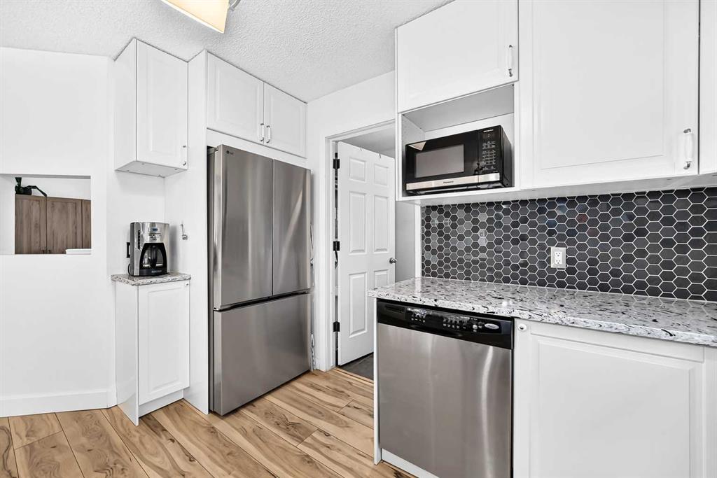 Fifth View of 2906, 7171 Coach Hill Road SW, Coach Hill, Calgary, Alberta, T3H 3R7