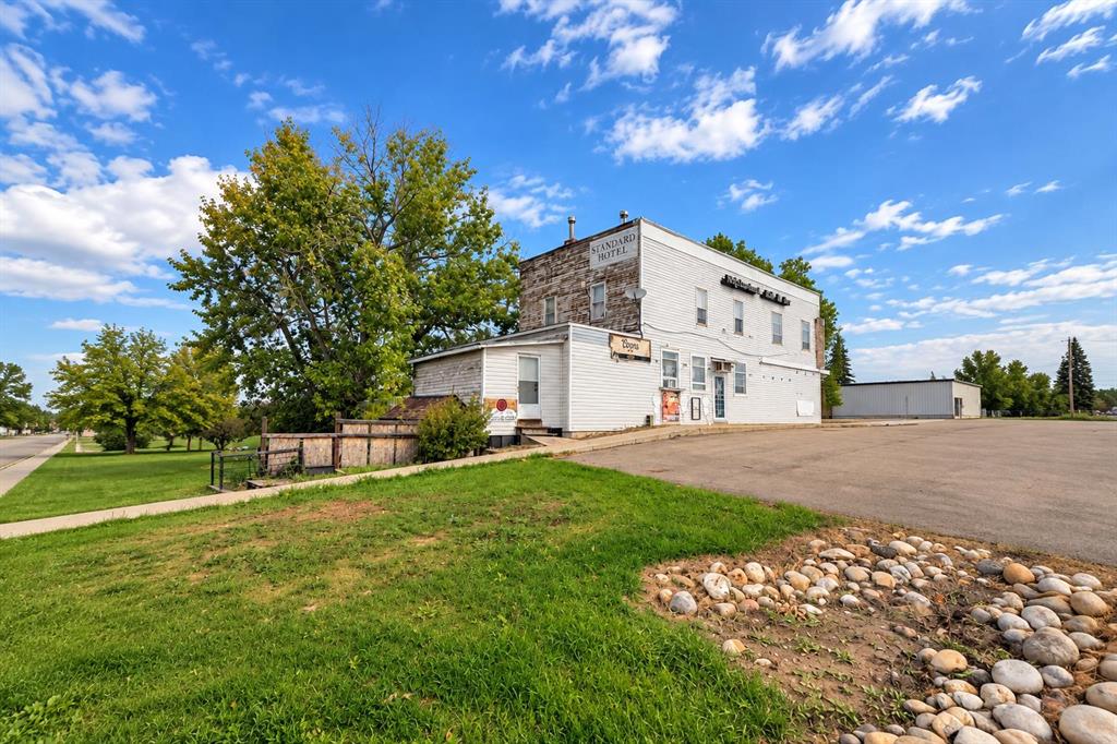 Third View of 718 Broadway Street , NONE, Standard, Alberta, T0J3G0