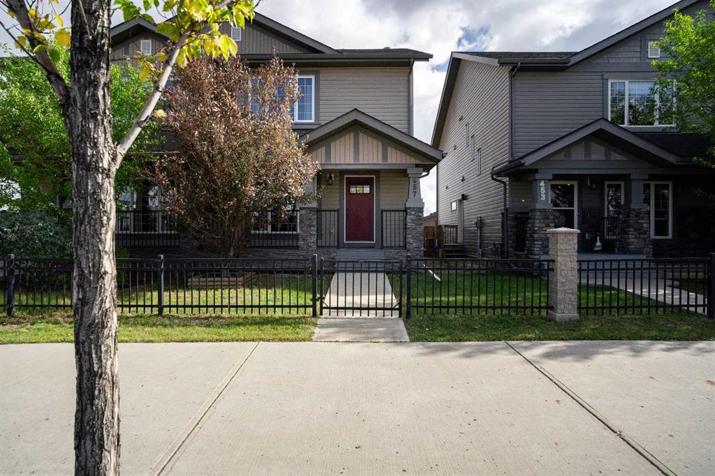 457 Heritage Drive , A2345746, Alberta,