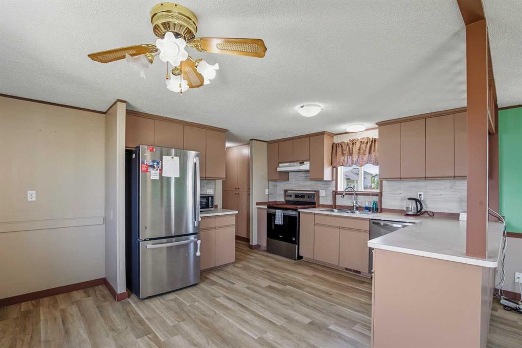Third View of 9711 103 Avenue , N/A, Clairmont, Alberta, T8X 5E9